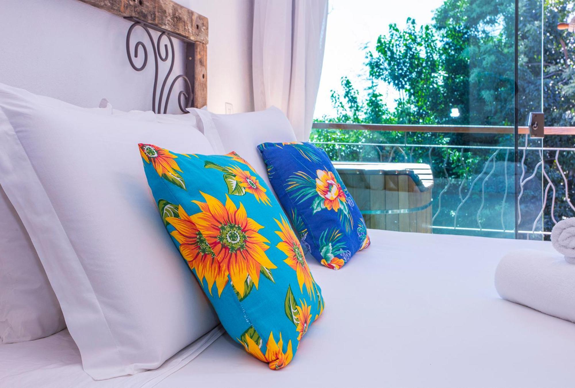 Hotel Vila Kebaya Ilhabela Extérieur photo